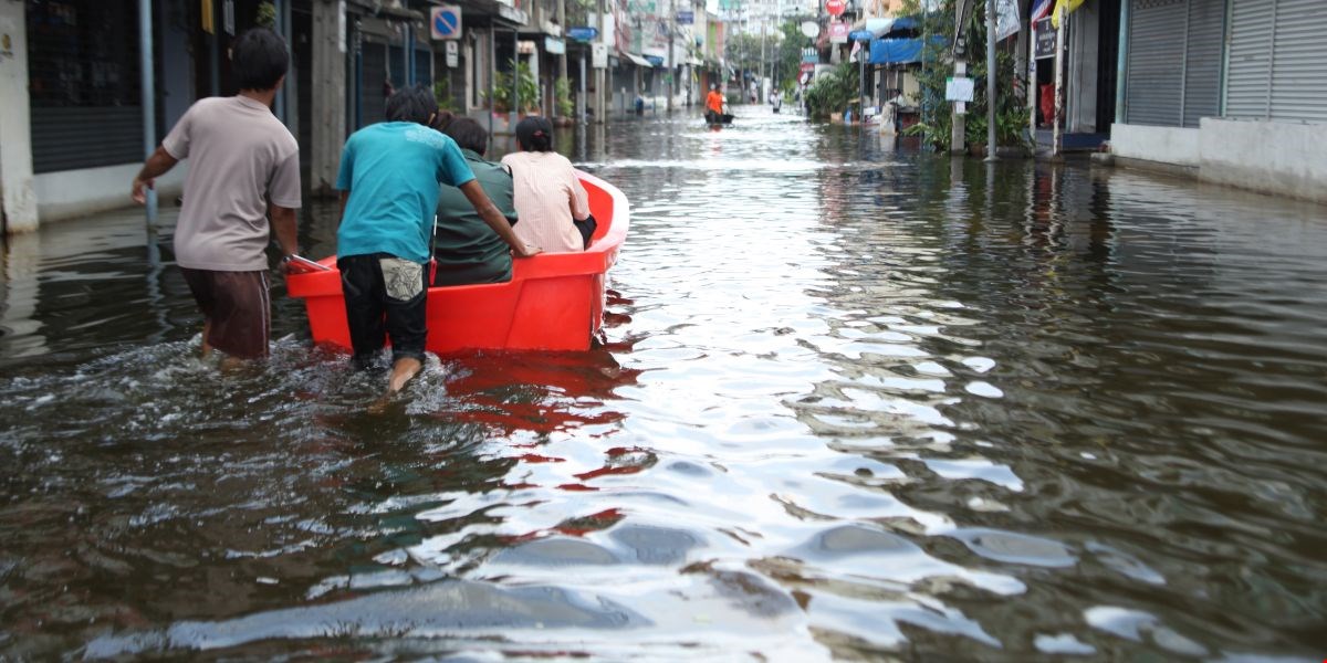 Tifone Opong (Bualoi) devasta le Filippine: scuole chiuse, evacuazioni e allerta massima nel 2025