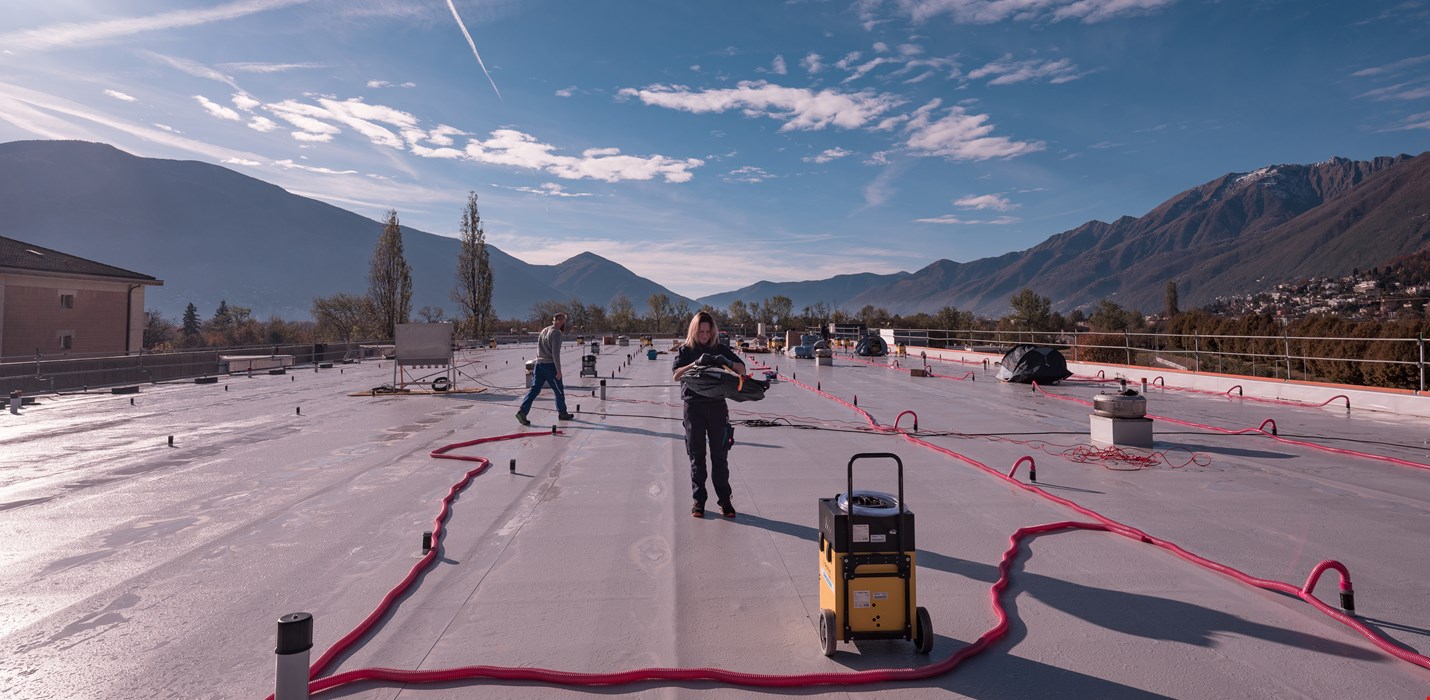 Internationale Zusammenarbeit überwindet Großschaden in Tessin: