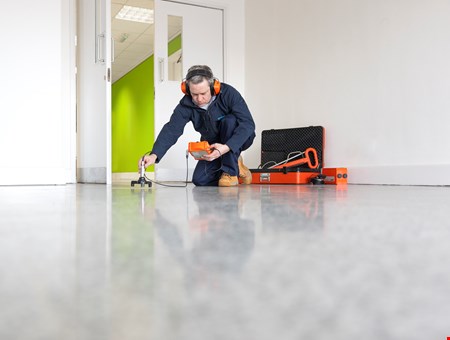 Kein Grund, die Zufahrt aufzureißen – mit dem POLYGONVATRO-Service „Orten und Reparieren“