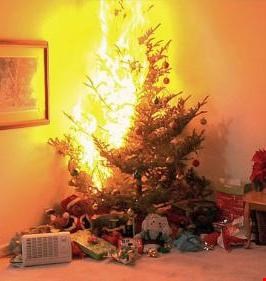 Brand in kerstboom gaat snel!