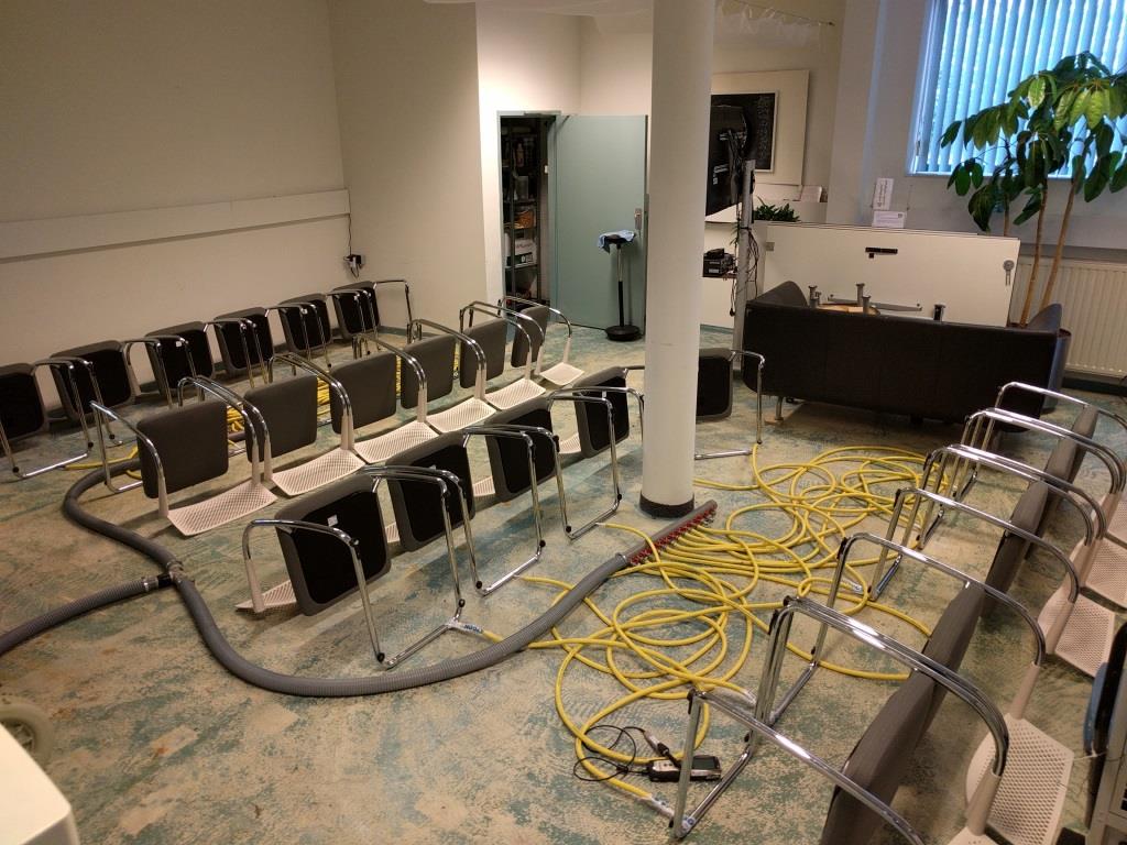 Creatieve droogoplossing stoelpoten Polygon