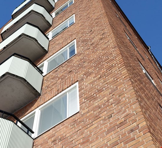 Tyypillisimmät kosteusvauriot eri ikäisissä kerrostaloissa