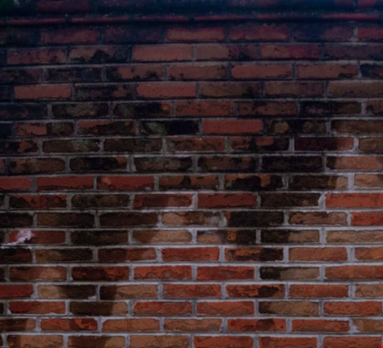 Seinärakenteiden kuivaus- ja korjaustavat vesivahinkokohteissa.