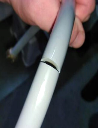 vanhan muoviputken murtuma_putki on murtunut_polygon