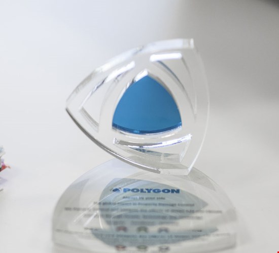 Polygonin historia ulottuu vuosikymmenien taakse ja alkaa keksijä Carl Muntersista.