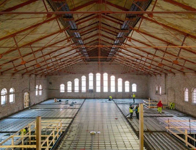 Projektet Gasverket Hus 8 har vunnit Stockholms Byggmästareförenings ROT-pris 2021. Polygon|AK har varit delaktiga för CA Fastigheters räkning och ansvarat för den strategiska miljöstyrningssamordningen. Den stora utmaningen har varit att följa Norra Djurgårdstadens höga miljökrav samt bevara byggnadens unika karaktär skapad för över 100 år sedan.