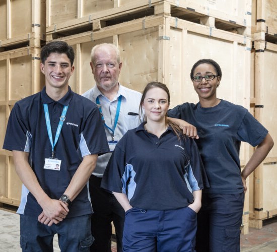 Vår uppförandekod, även kallad "Koden", är grunden för hur vi arbetar och den innehåller 
våra värderingar och principer. Det hjälper både oss och våra partner att navigera i den 
dagliga verksamheten. Koden är ett verktyg som hjälper oss att navigera i både enkla och 
svåra situationer vi kan stöta på. 